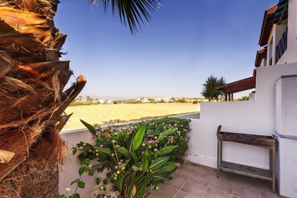 G&E Beach Apartments Полис Экстерьер фото